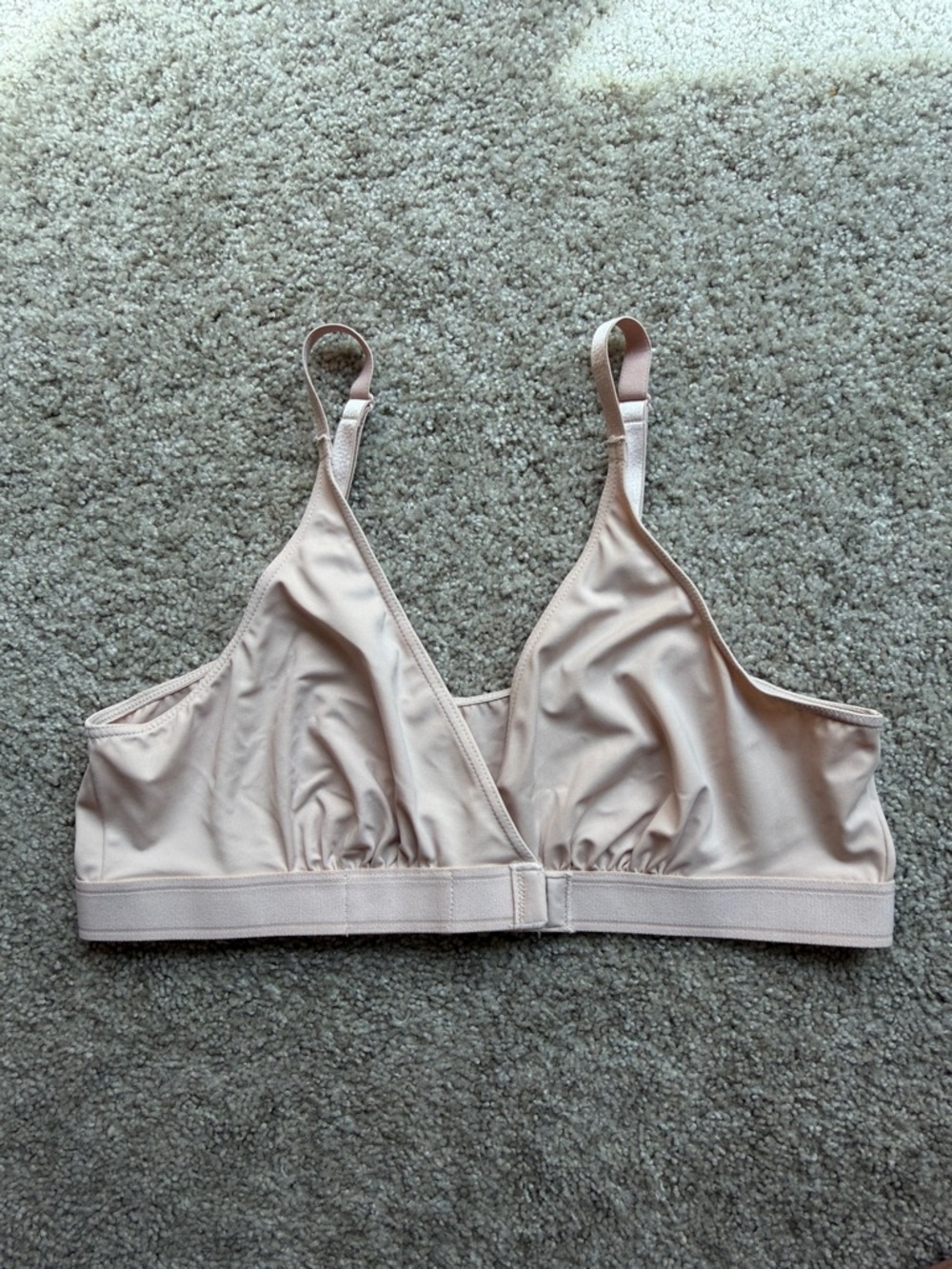 Nursing bra Clasps in front size 40